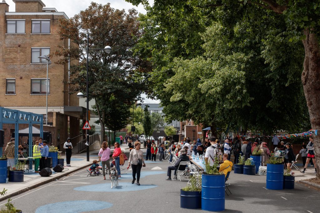 LFA and the London Borough of Camden reveal Phoenix Road Performing Gardens by NOOMA Studio